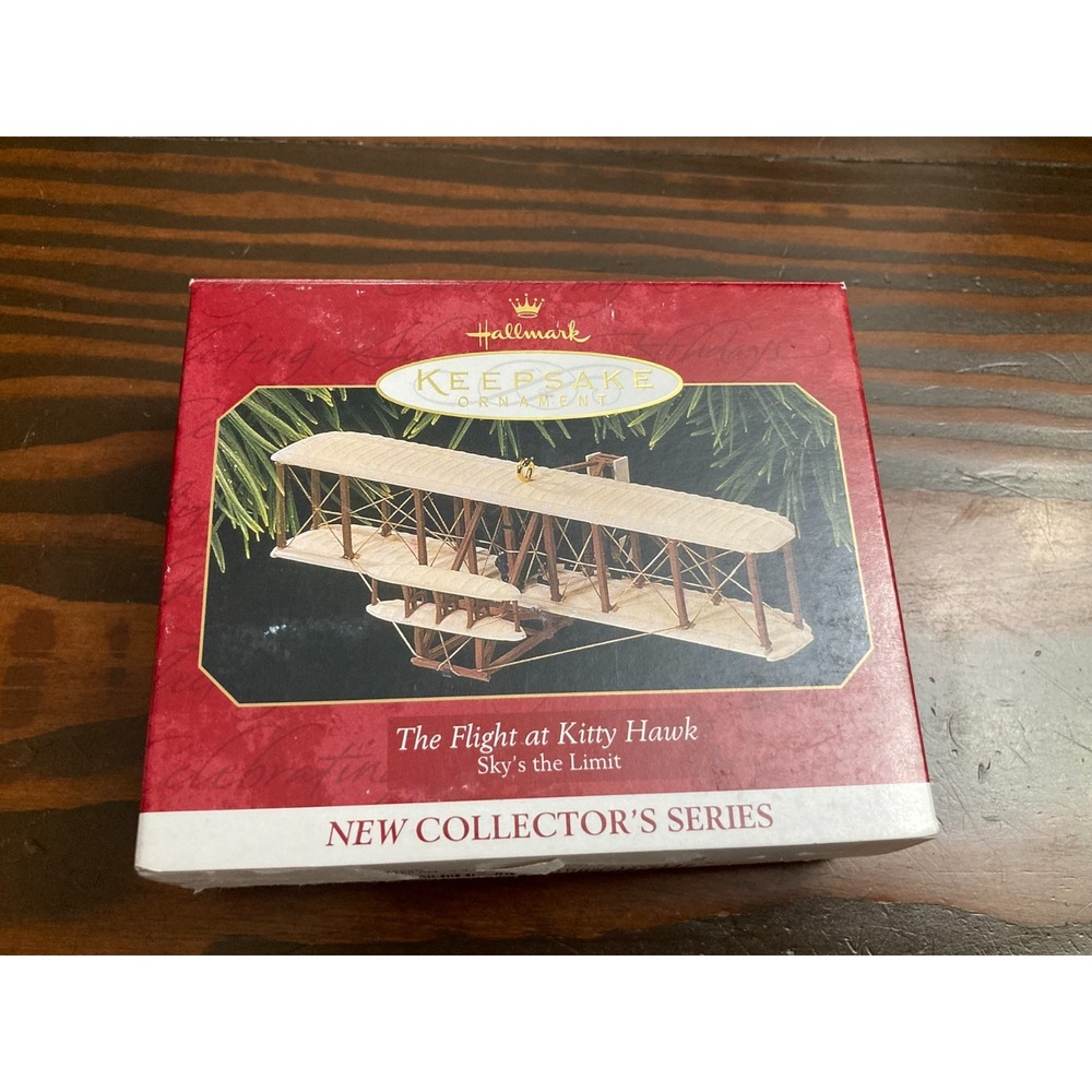Lot of 5 Hallmark Ornaments - People Friendly,‎ Castle, Flight Kitty Hawk - Picture 12 of 16